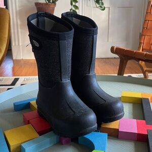 BOGS Neo-Classic Kids Snow & Rain Boots, 11